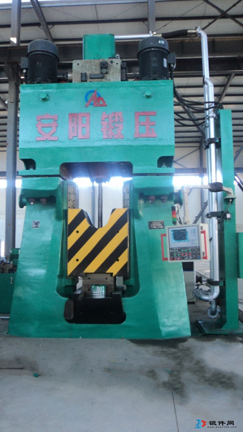 數(shù)控錘打擊能量31.5KJ全液壓數(shù)控模鍛錘安陽鍛壓直銷