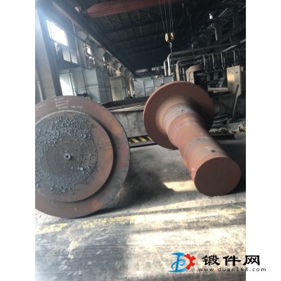 供應(yīng)大型風(fēng)機(jī)軸鍛件