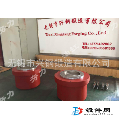供應(yīng)大型油缸