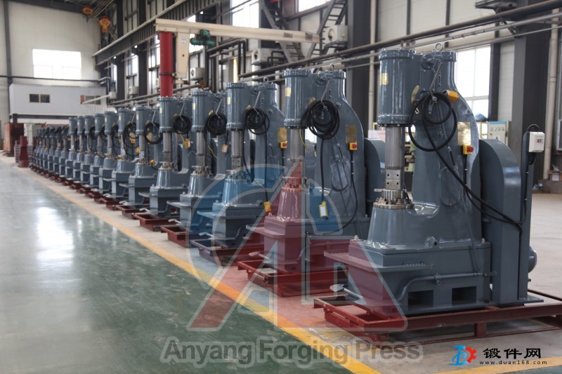 安陽(yáng)錘C41系列9KG鐵匠用空氣錘個(gè)人自用打鐵空氣錘