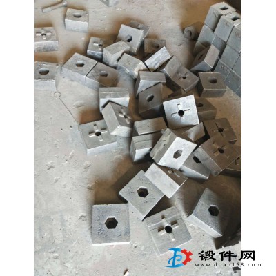 破碎機(jī)用錘頭 合金錘頭