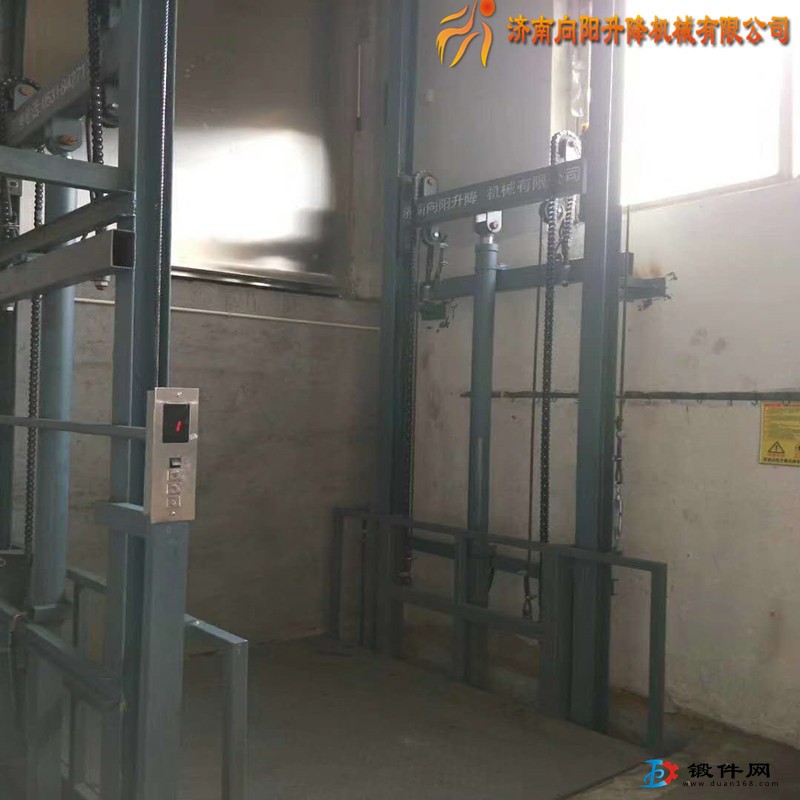 邯鄲導軌式升降機固定液壓升降平臺廠房專用貨物電梯