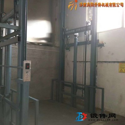 邯鄲導(dǎo)軌式升降機(jī)固定液壓升降平臺(tái)廠房專(zhuān)用貨物電梯