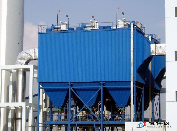 內(nèi)蒙古鄂爾多斯?jié)蓾?rùn)HD單機(jī)布袋除塵器