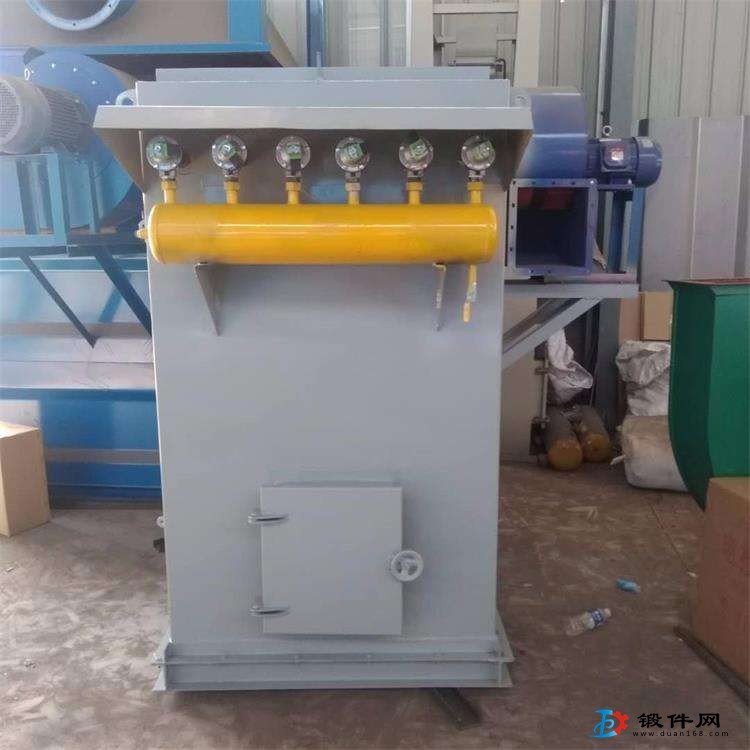 內(nèi)蒙古鄂爾多斯?jié)蓾?rùn)大型布袋除塵器