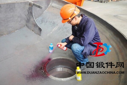 鍛件滲透檢驗(yàn).jpg